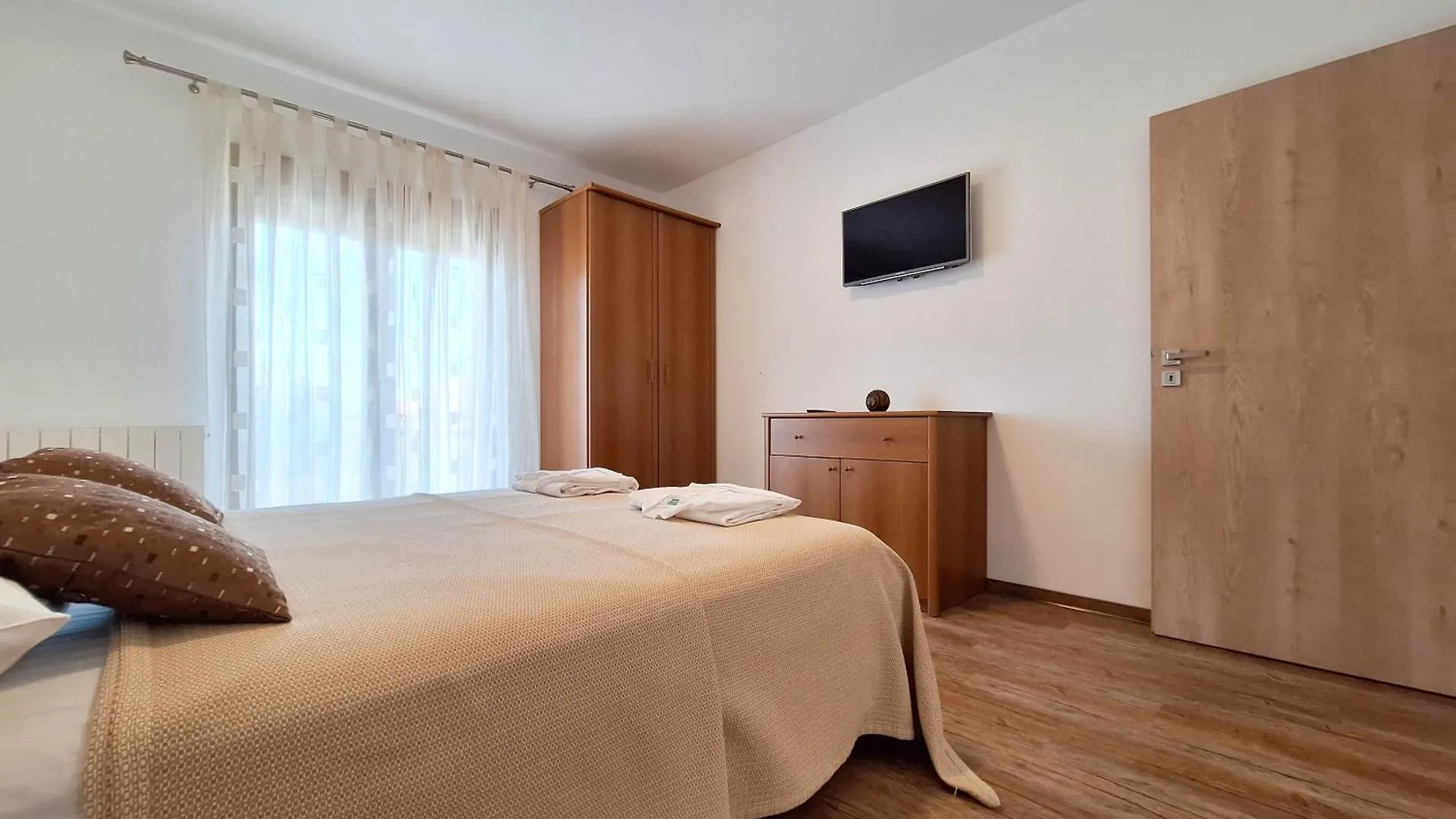 Apartment And Rooms Katunar Crikvenica