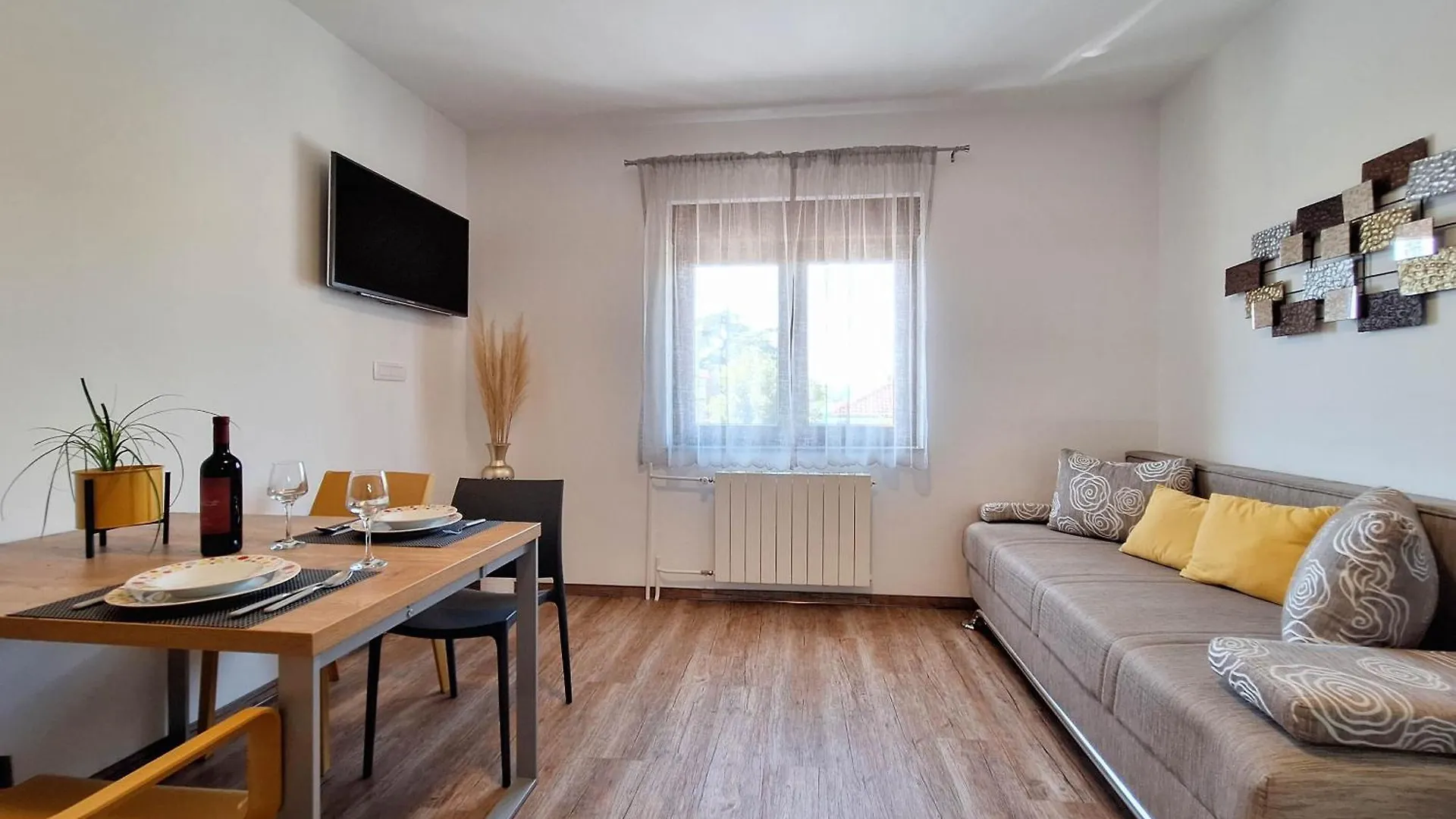 Apartment And Rooms Katunar Crikvenica 0*,