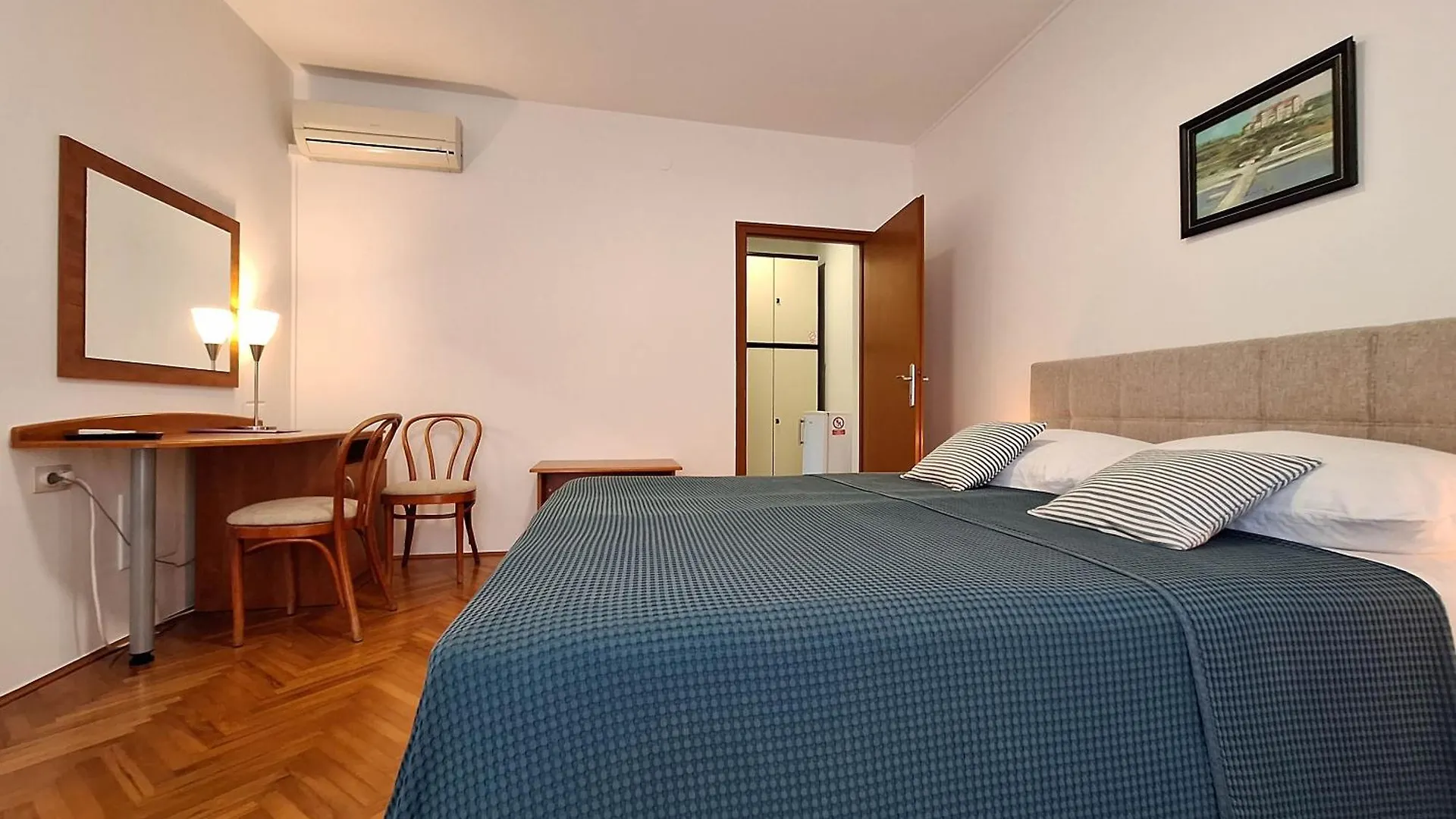Apartment And Rooms Katunar Crikvenica 0*,